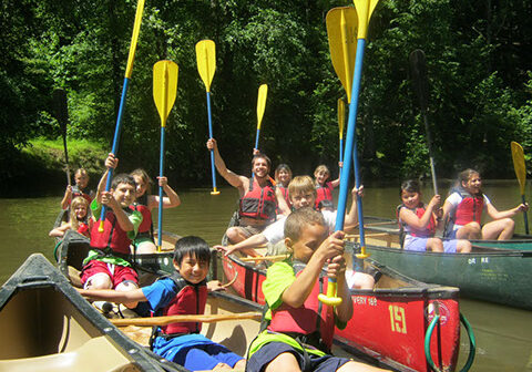 <b><font color="black">Kayaking